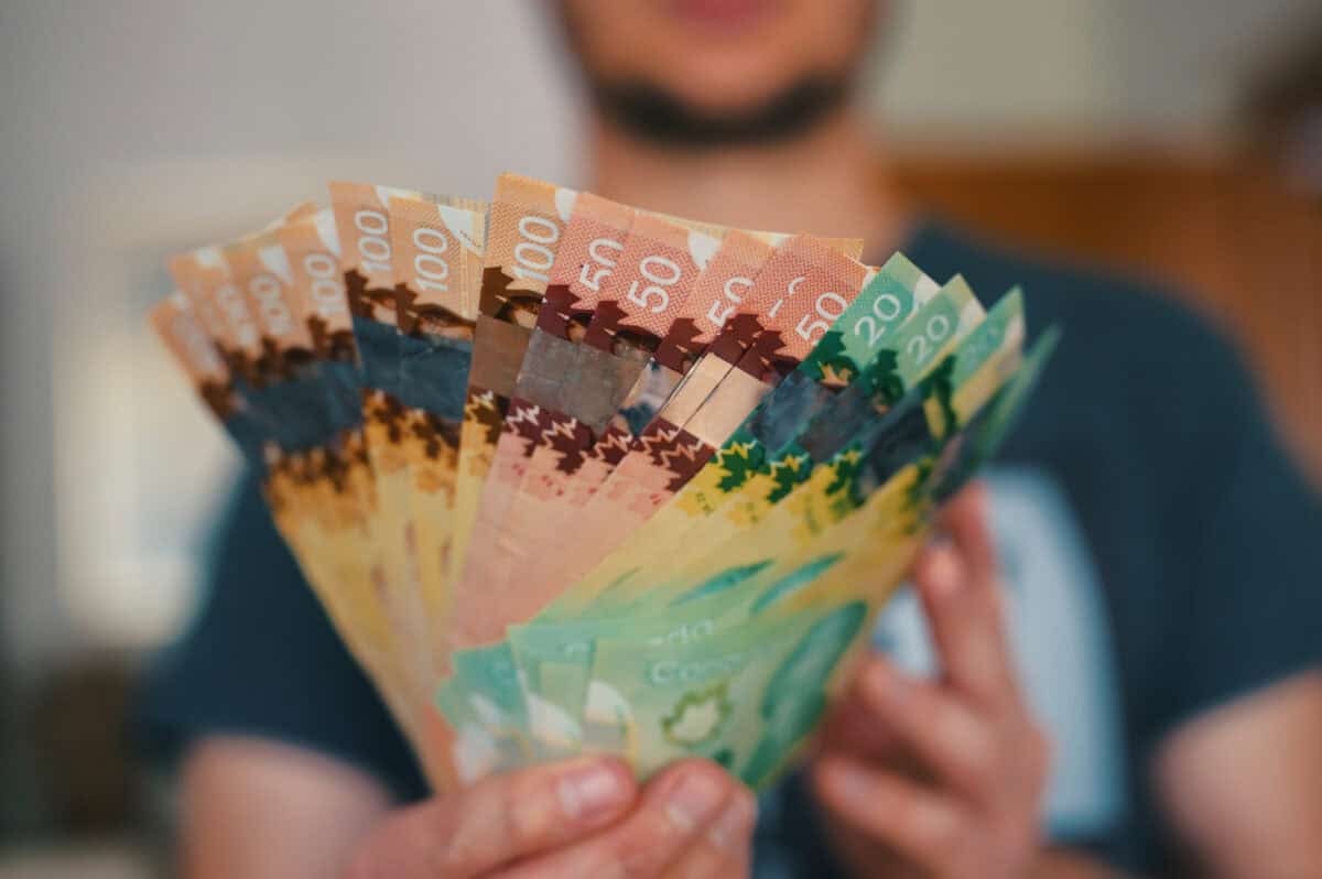 Cash Feels Safe Again: This Is the Expensive Risk Investors Are Missing